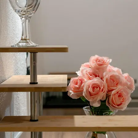 شقة Nowoczesne W Centrum Poznania By Renters