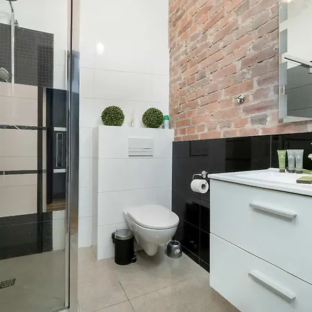 شقة Nowoczesne W Centrum Poznania By Renters
